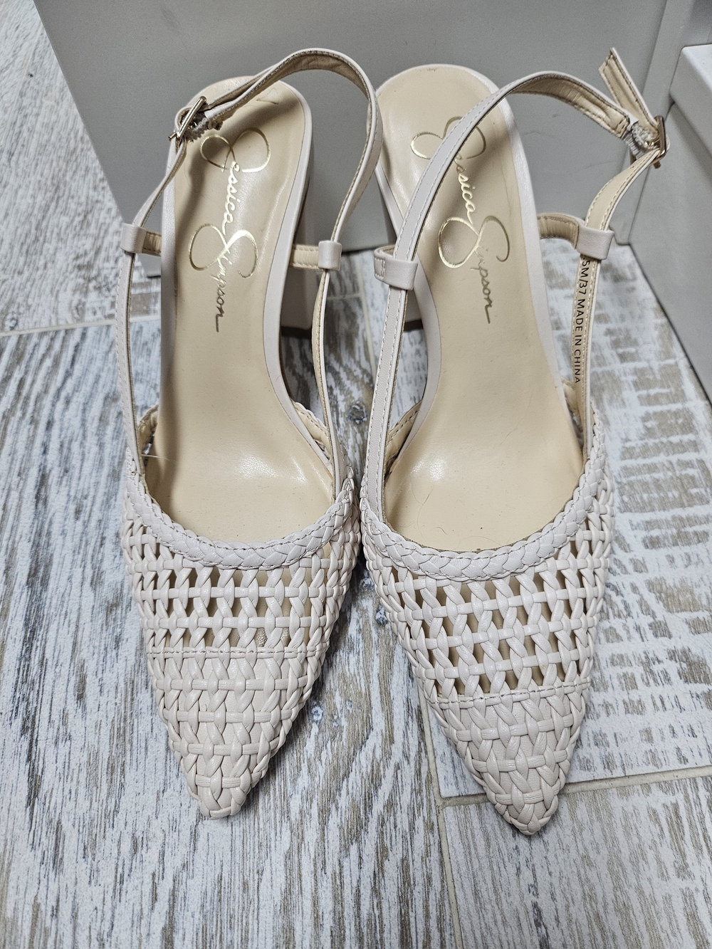 6Jessica Simpson Woven Pointed Slingback Mules in Light Cream 6.5